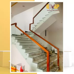 Cầu thang kính 15 Chuyên làm cầu thang kính - Vương Gia Phát Door