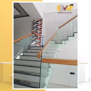 Cầu thang kính 14 Chuyên làm cầu thang kính - Vương Gia Phát Door