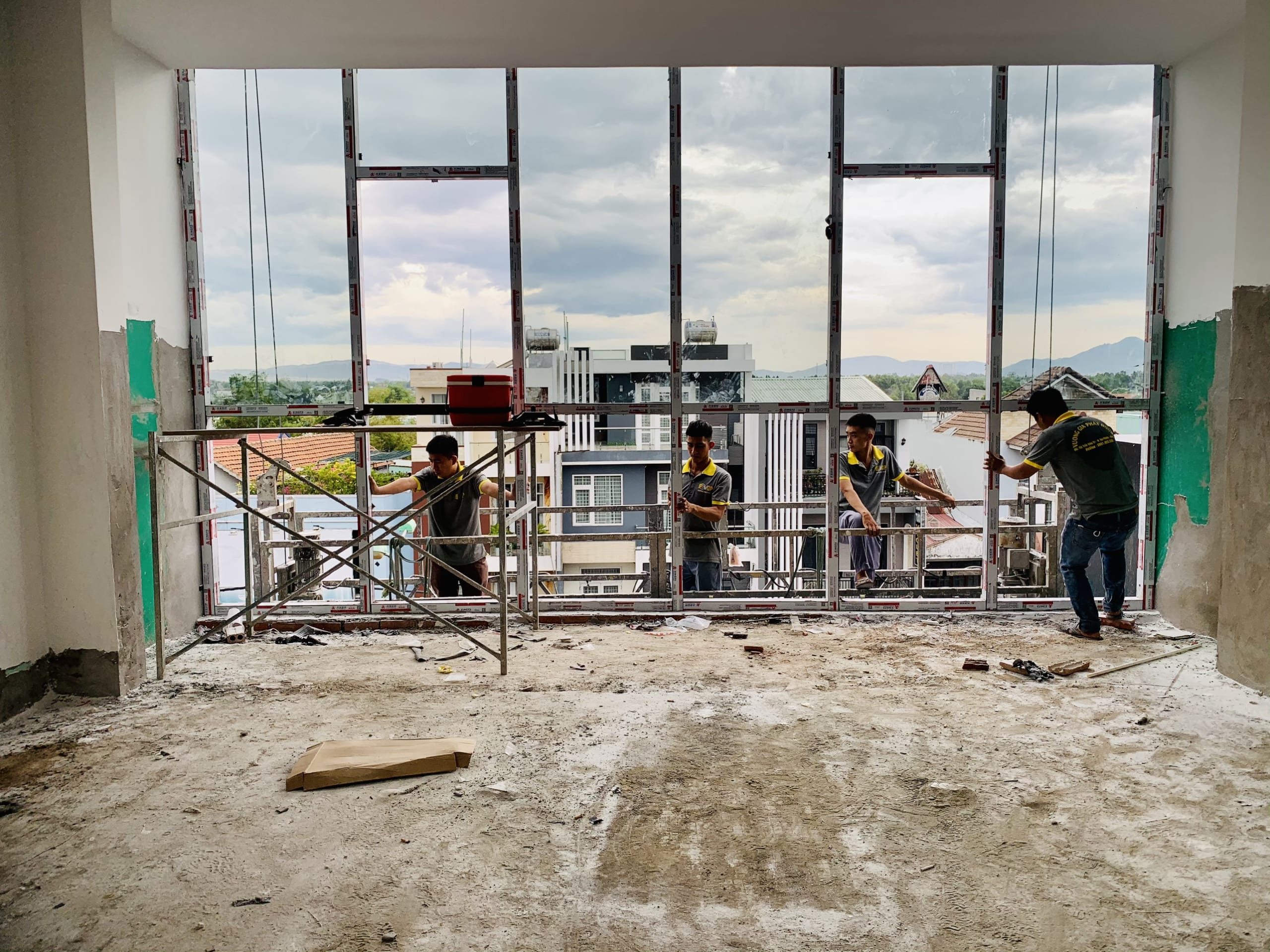 Thi công lắp ráp cửa nhôm uy tín tại Quy Nhơn 3 Thi công, lắp ráp cửa nhôm uy tín tại Quy Nhơn