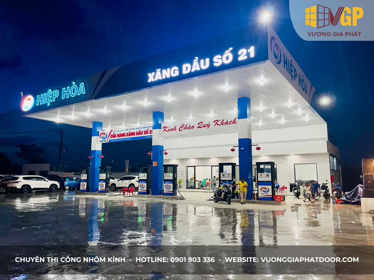 Thi công Nhôm kính An Nhơn tư vấn và báo giá miễn phí 13 Công trình cửa nhôm xingfa Xăng dầu Hòa Hiệp CH21 tại Nhơn Bình