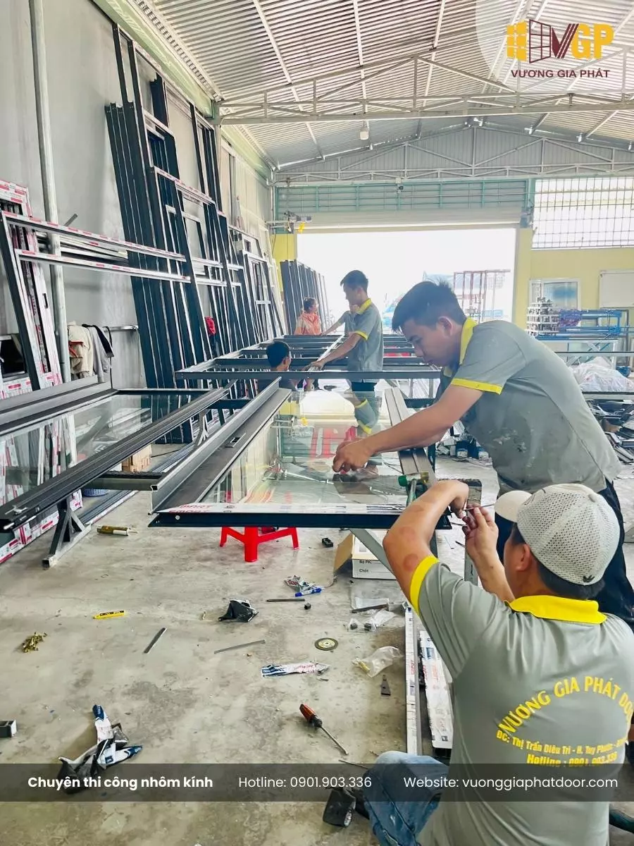 Thi công Nhôm kính An Nhơn tư vấn và báo giá miễn phí 3 Nhôm kính An Nhơn
